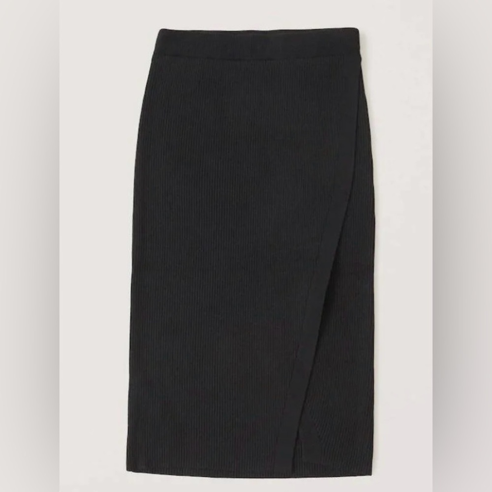 Ribbed Black Split Skirt
